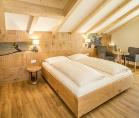 bikehotel-terzer-doppelzimmer-wein-panorama4-1