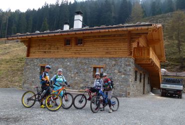 15 Töbrunn Latscher Alm jagdhof.com.png