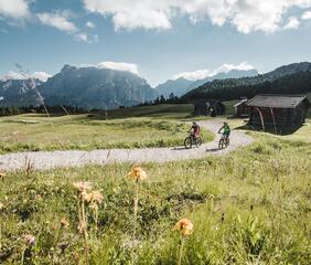 Due mountain biker a Lungiarü
